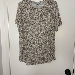Old Navy Black and White Relaxed Short Sleeve Tee